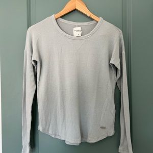A&F sweater in light green XS